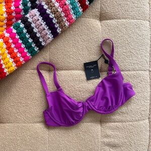 SKATIE LOLA TOP (S) - VACAY NWT